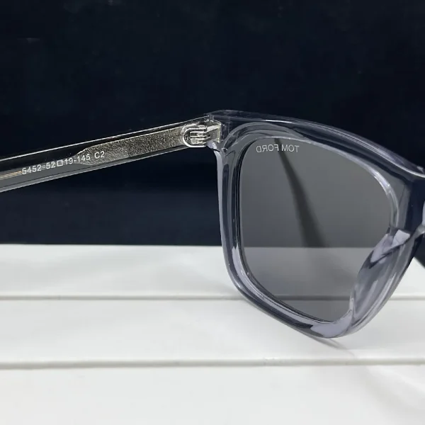 عینک آفتابی یونیسکس Tom Ford (تام فورد) - تصویر 3