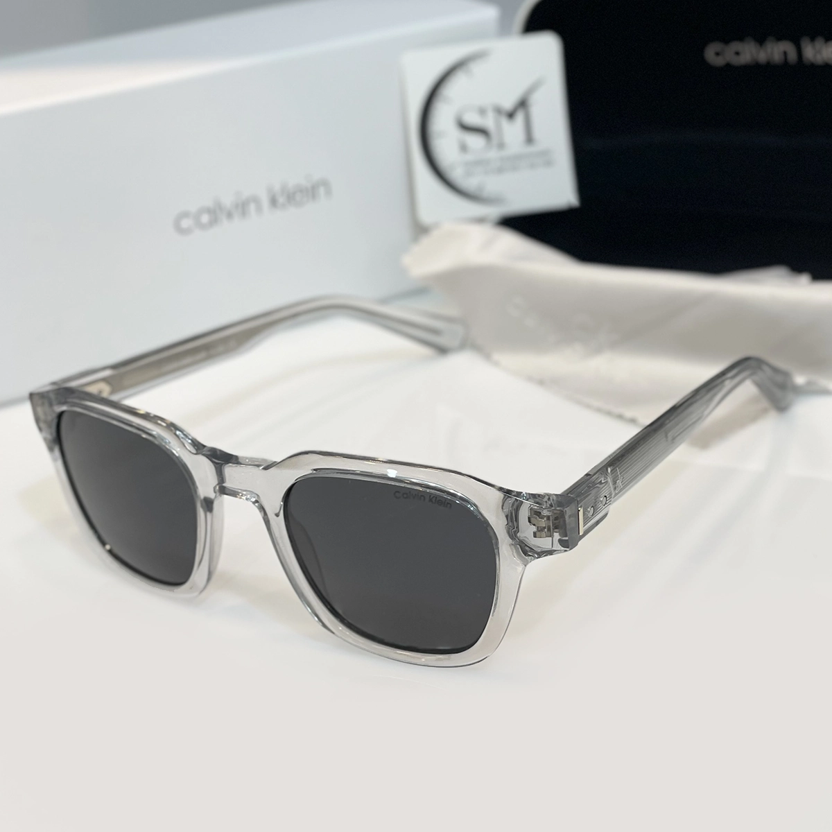 عینک آفتابی Calvin Klein (کلوین کلین)